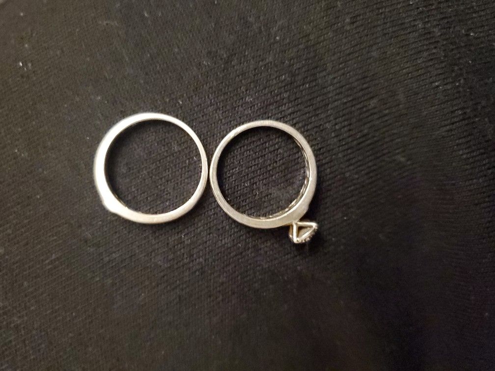 Engagement Set.