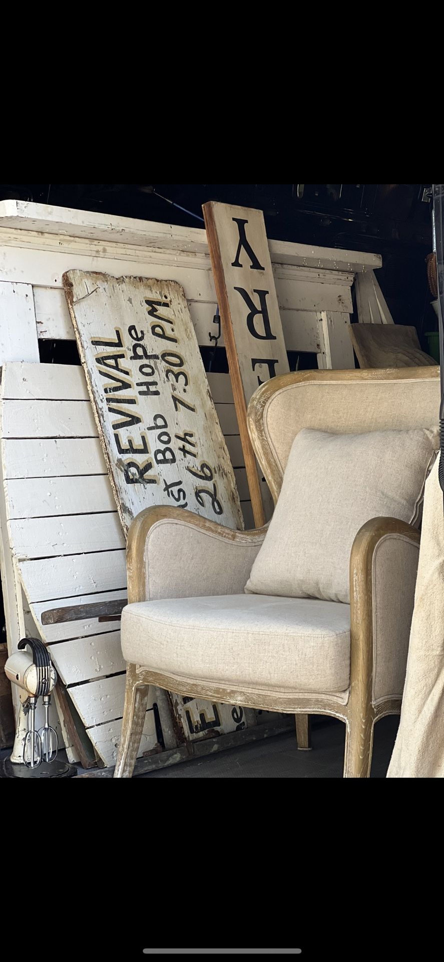 Tons Of vintage Decor ! French Antiques And more !