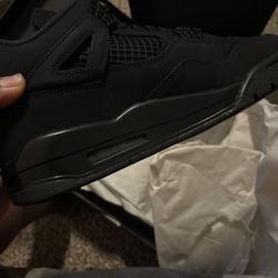 DS Jordan black Cat 4