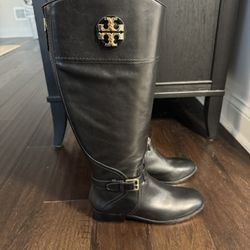 New W/O Box Tory Burch Boots Black  Size 9