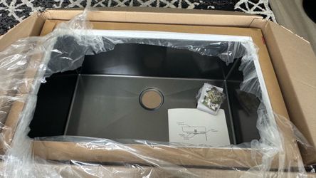 NEW 32” x 19” Undermount Stainless Steel Kitchen Sink – Single Bowl