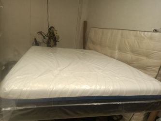 💤🛌🏾💤 $249 memory foam Cali King available $249 💤🛌🏾💤💤
