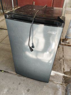 Mini fridge
