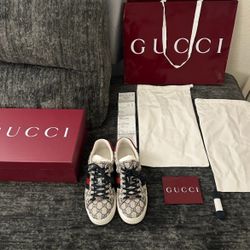 For Sale Snickers Gucci