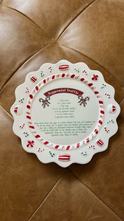 Vintage “the white barn candle company“ 9 inch plate. Peppermint truffle recipe printed on it.