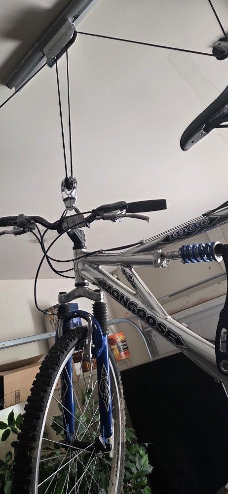 Mongoose FULL suspension Mountain Bike