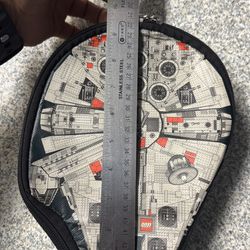 LEGO Star Wars ZipBin Millennium Falcon Storage Case With Slots For Lego Men