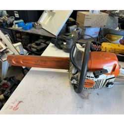 STIHL MS251 