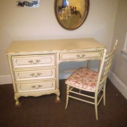 Antique Vanity Set With Chair