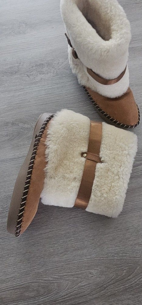 Jessica Simpson Shearling Lamb fur Moccasin Boot