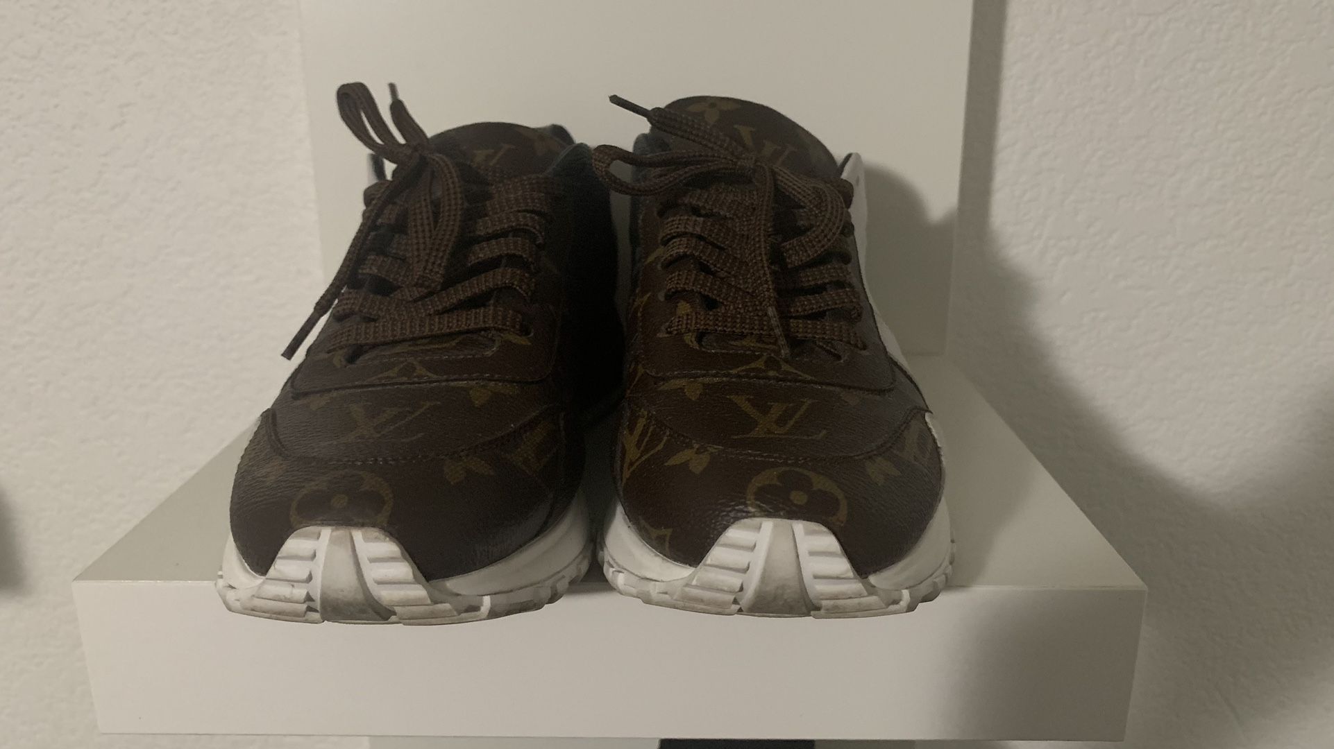 Luis Vuitton Monochrome