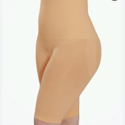 Shapoermint size medium /large 