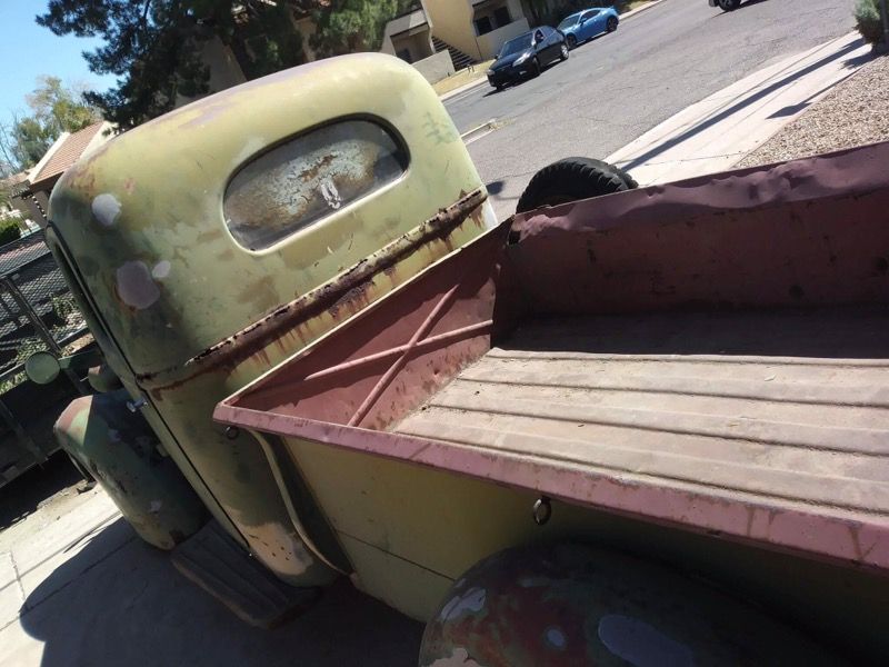 INTERNATIONAL TRUCK 1937
