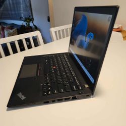 Lenovo ThinkPad T460s Laptop 14-inch  i5 6300U 2.40GHZ  2.40GHZ  20GB  RAM  120GB SSD  Windows 11. Microsoft office installed.   ** NO TRADES **