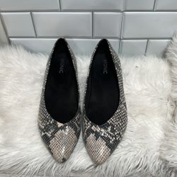 VIONIC Caballo Snake Print Leather Orthotic Footbed Pointed Toe size 10