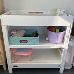 BABY CHANGING TABLE WITH STORAGE
