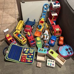 HUGE Lot Of Baby/Toddler Toys 
