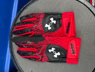 Under Armor football/baseball/softball gloves ( Youth LG )
