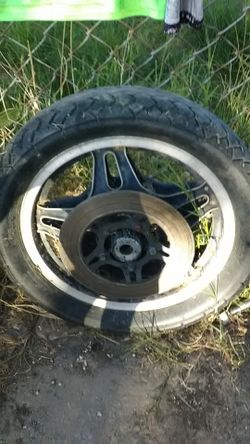 Motorcycle tire