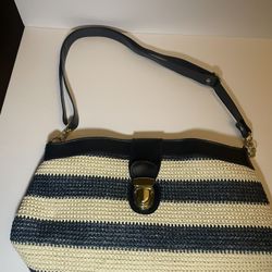 Beautiful clean purse like new tan and Navy