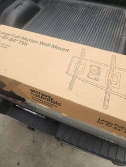 Large full-motion  wall mount for TVs 47-84"