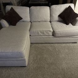 Light Gray Sectional Sofa – Reversible Chaise – Excellent Condition