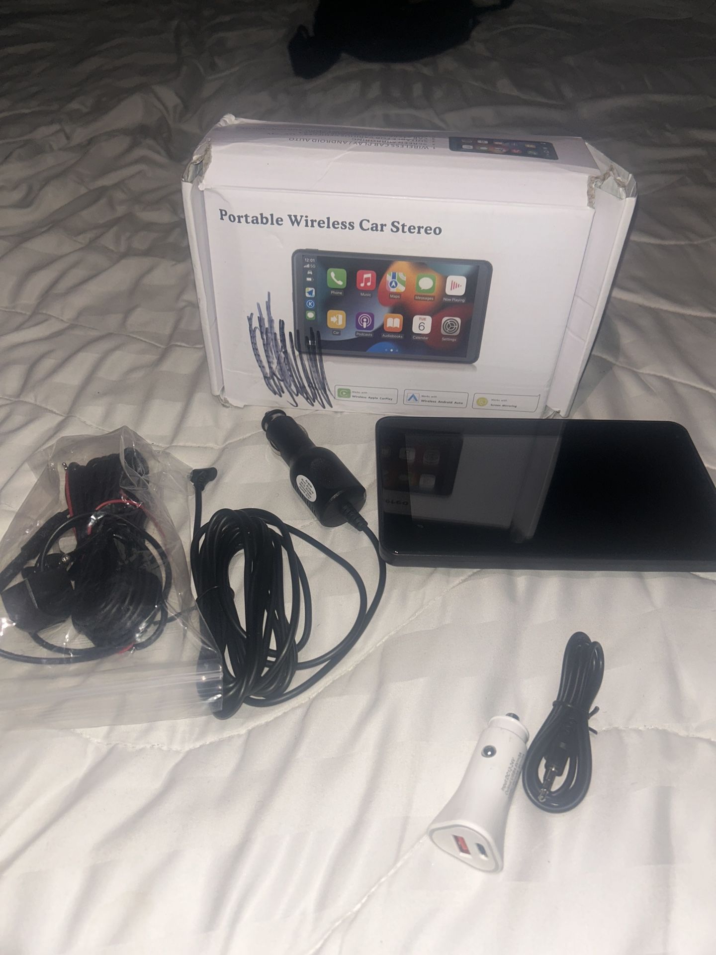 Apple Carplay W Backup Camera