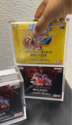 One piece acrylic case  stackable