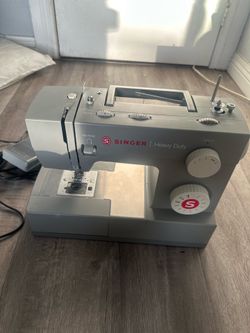 Seeing Machine Singer HD4411