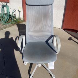 Gray Desk Chair - Price Negotiable - Pick-up Only