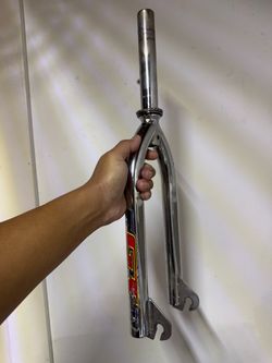 GT 1-1/8" threadless Fork $60