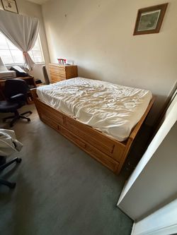 Oak Captain's Bed with Storage Drawers