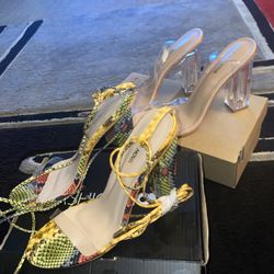Fashion Nova Heels (size 9)
