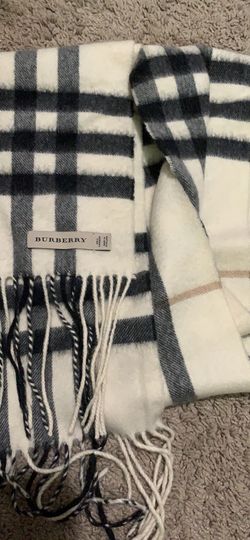 Burberry cashmere scarf