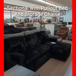 🤩 Sectional With Pullout Bed And Cupholders 