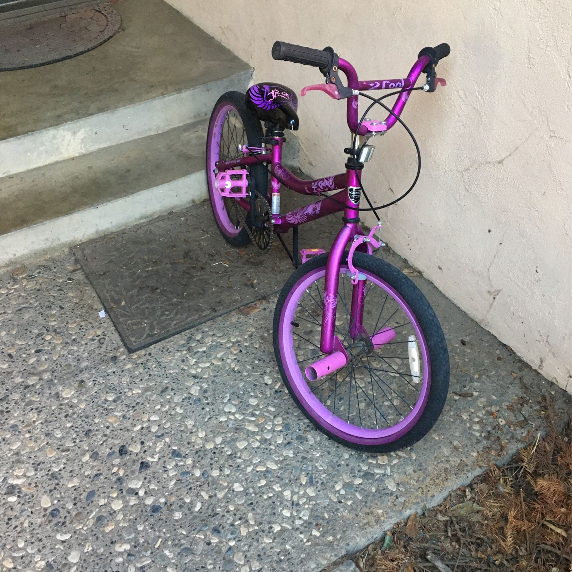 Girls Kent 2 Cool Freestyle BMX Bike Pink Purple for Sale in Modesto