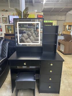 Black vanity