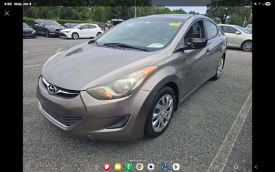 2012 Hyundai Elantra