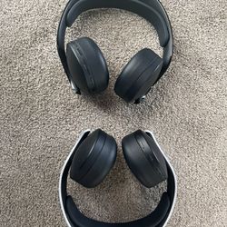 Two Pulse 3D Headphone Sets 
