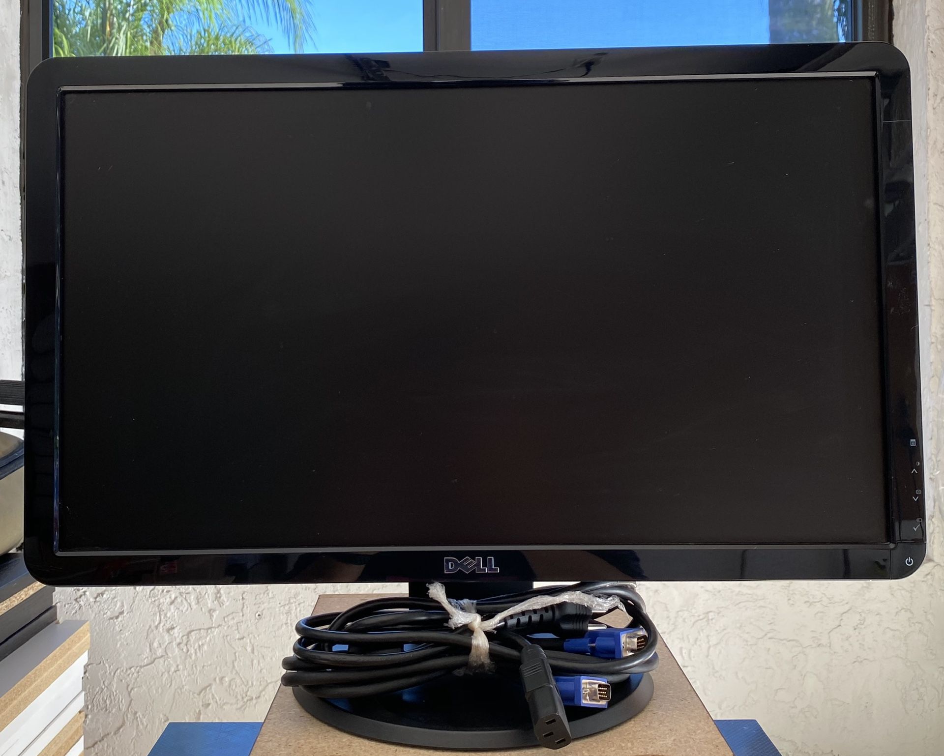 Computer Monitor 21.5 Inch with Home Theater Speaker system