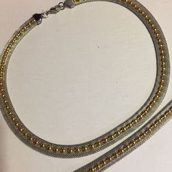  Mesh Necklace And Bracelet Set       New.  With Real Gold Trim 