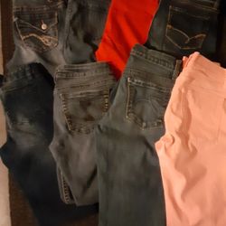 WOMEN'S Jean's Size 0-1
