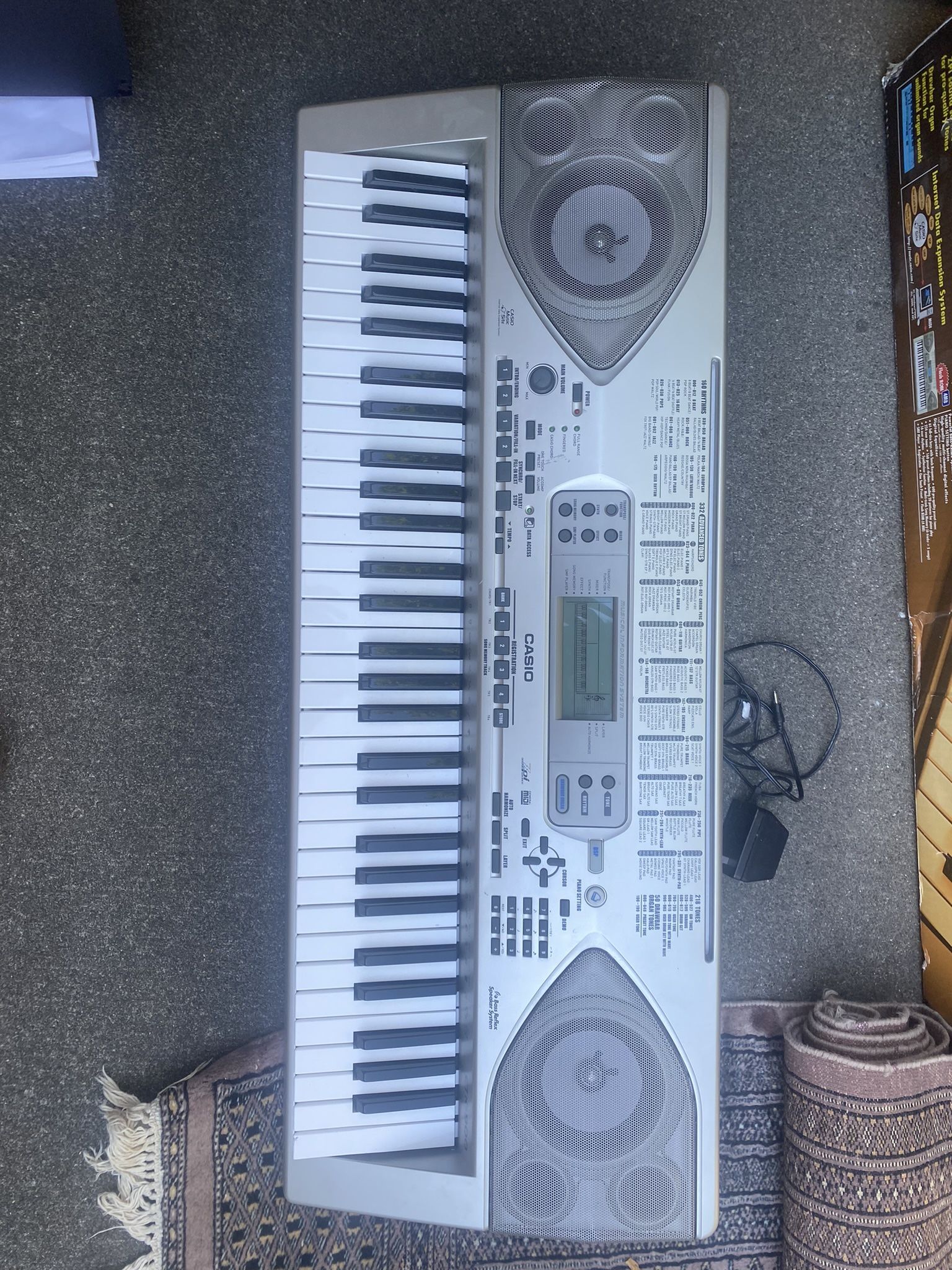 Casio Electronic Keyboard CTK-900