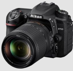 NIKON D7500 with accessories