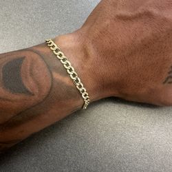 14k Gold Cuban Link Bracelet