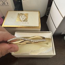 Brazalete Nuevo en su caja 