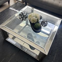 Z Galerie Glass Coffee Table - Pascual 