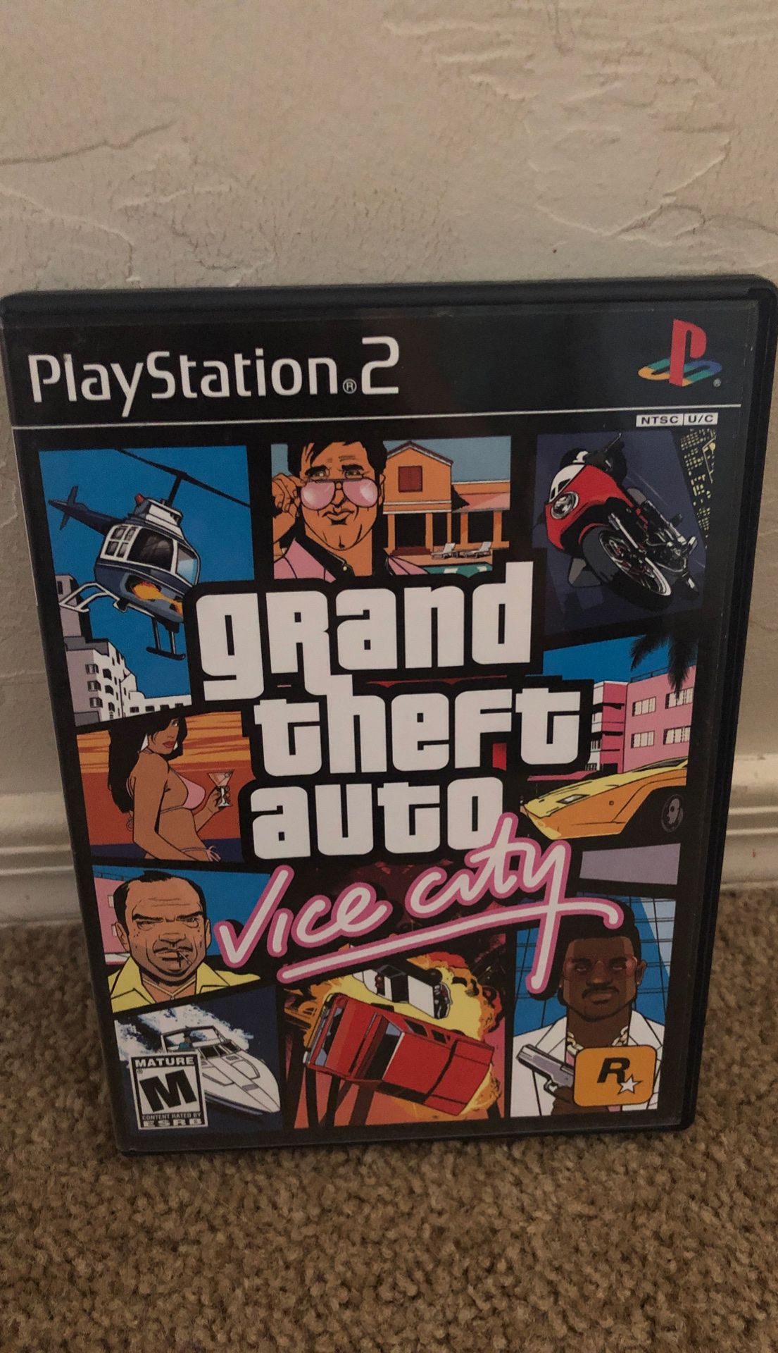 Grand Theft Auto Vice City (PS2, Very Good Condition) Complete w/map/Black Label)