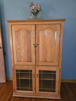 Cabinet Oak