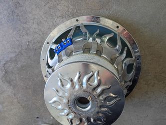 Selling ( 1 ) 15" inch Audiobahn Flame Series Subwoofer